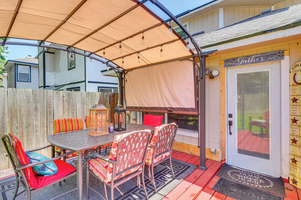 Idyllic Home w/ Patio: 3 Mi to Dtwn Round Rock!