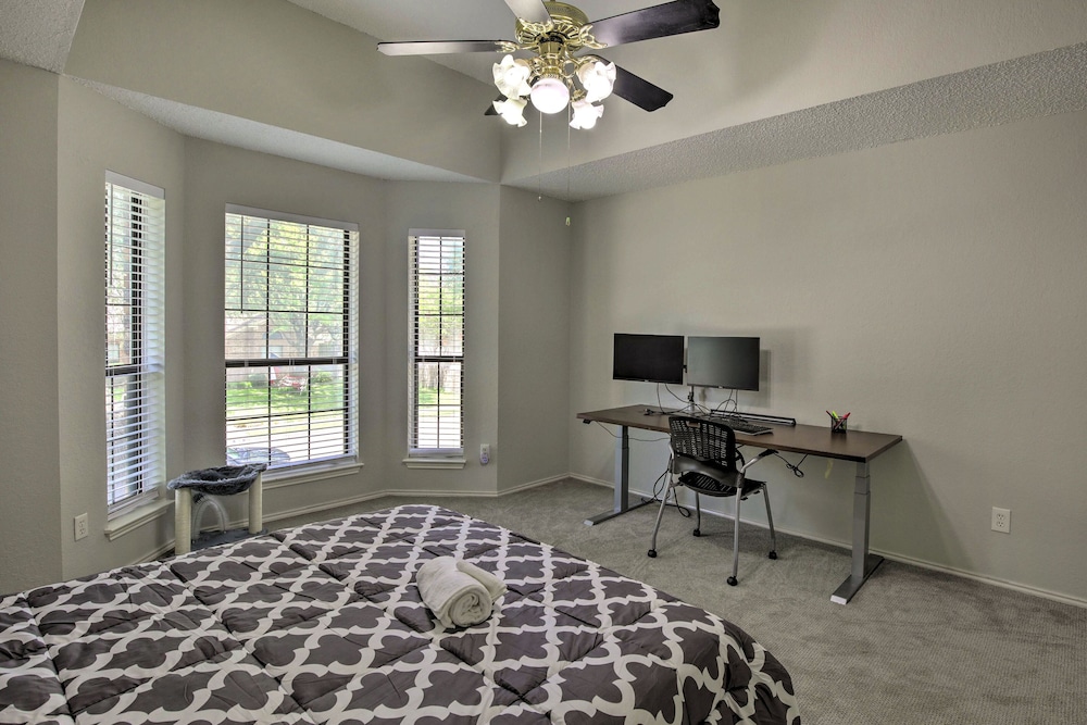 Convenient Allen Retreat, 2 Mi to Downtown! view 2