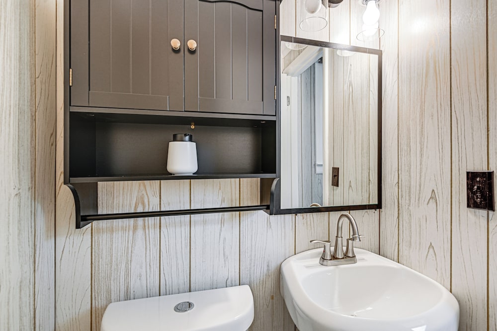 Family-friendly Home < 5 Mi to Downtown Nashville - Property Image 20