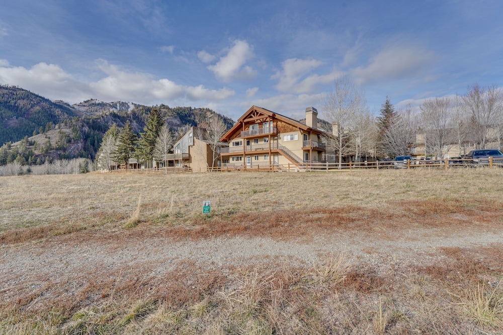 Ketchum Vacations - Ketchum Vacation Rental - Hike, Ski  Explore! - Property Image 4