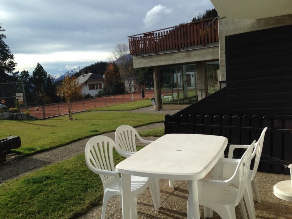 Photo 8