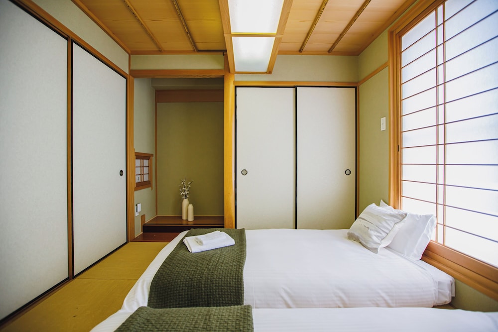R Residence Tanimachi