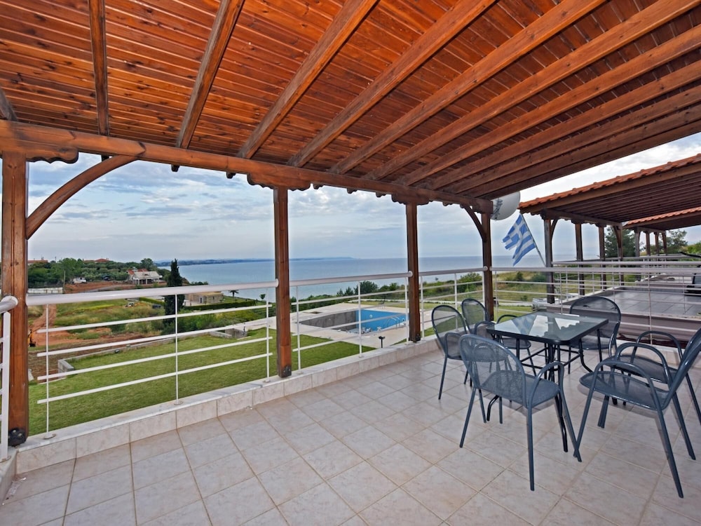 Anelia Villa Seaview 1 by Travelpro Services photo 4