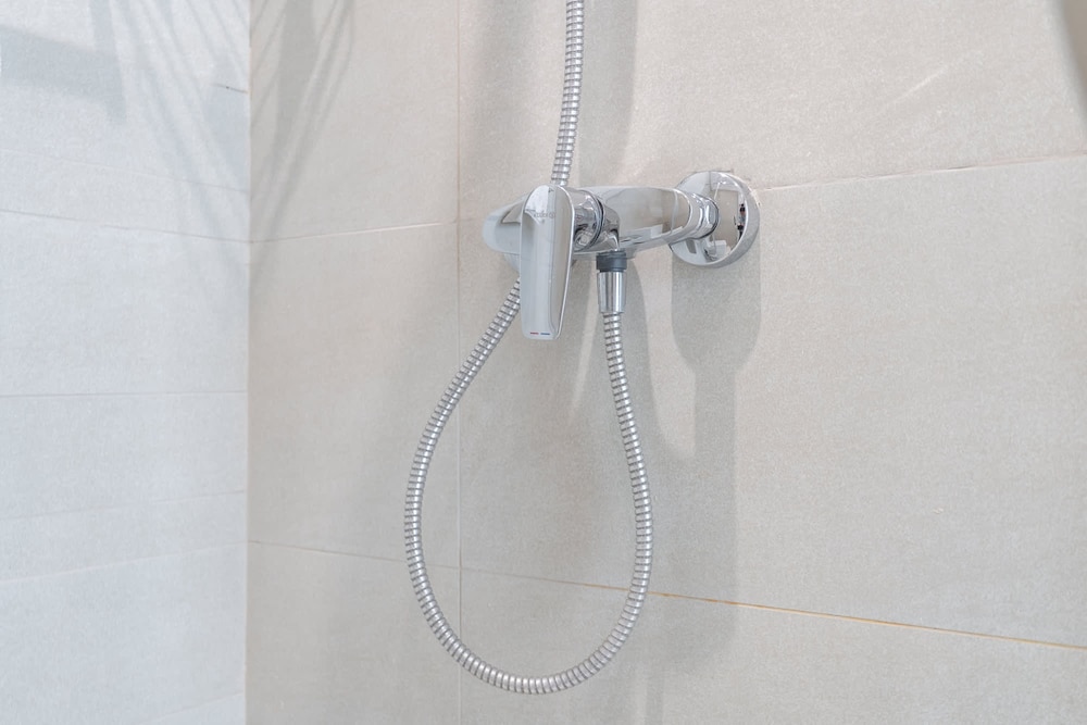 Indulging 1 Bedroom in Azizi Riviera 6