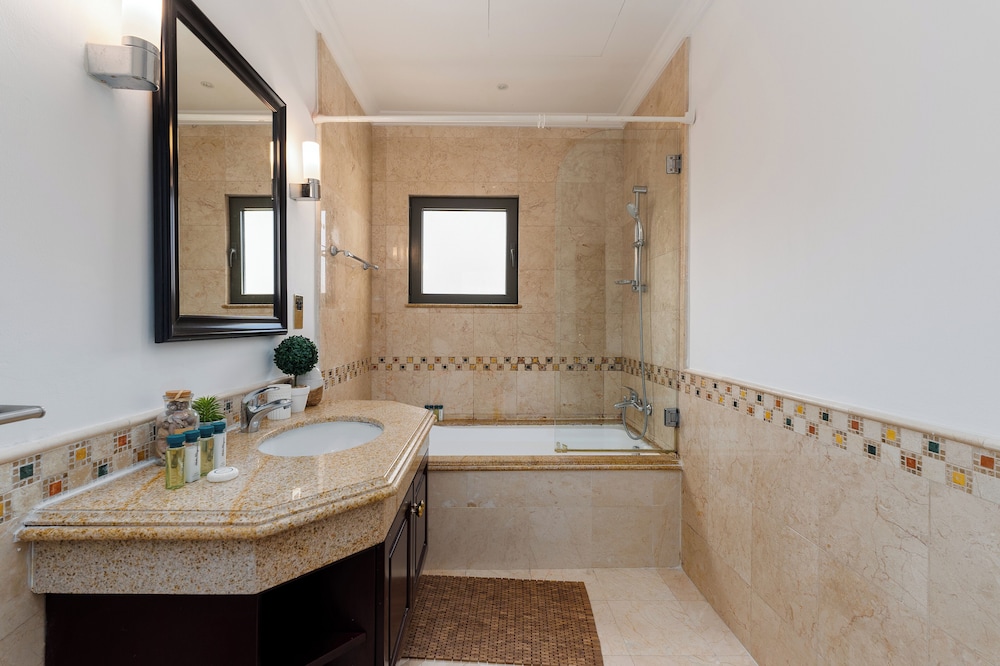 Signature Palm Villas - Mint Stay