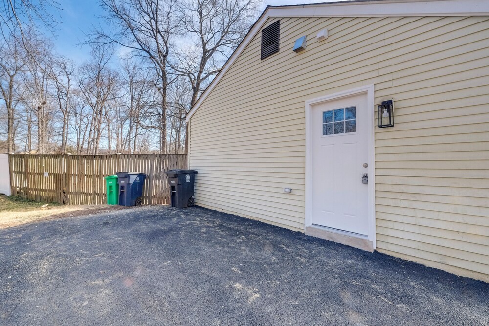 18 Mi to DC: Upscale Apartment in Fort Washington!