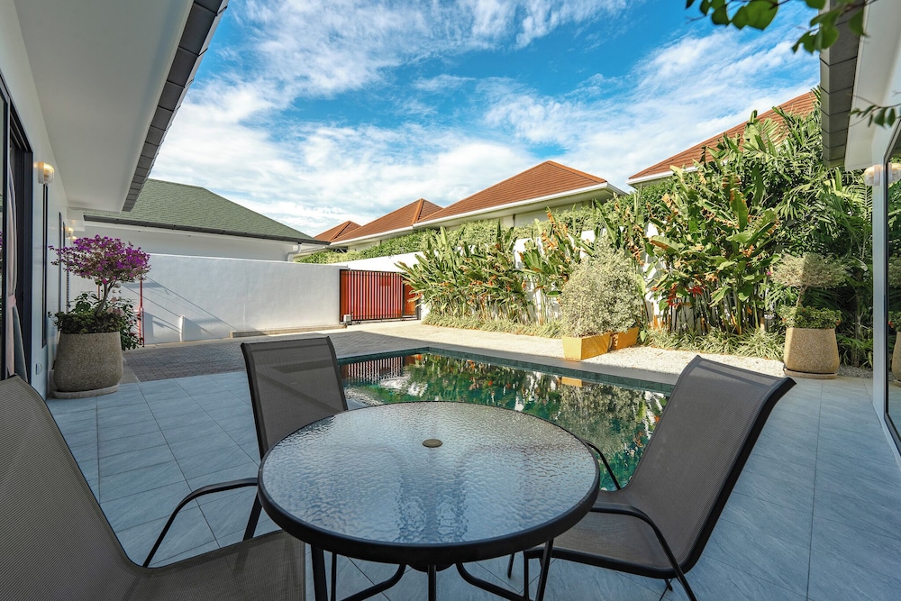 Costa Brand New 3BR Villa Pool V35