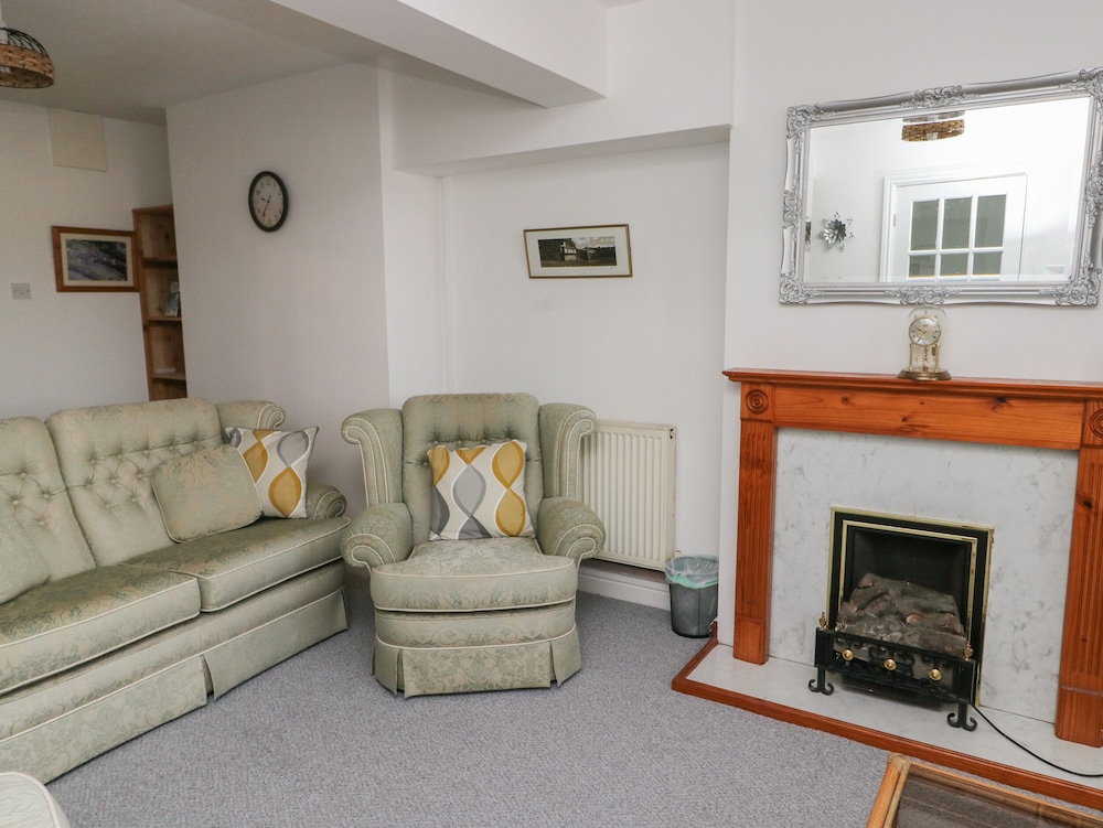 23 Beach Road