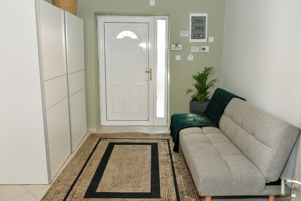Vayas Residences Legacy