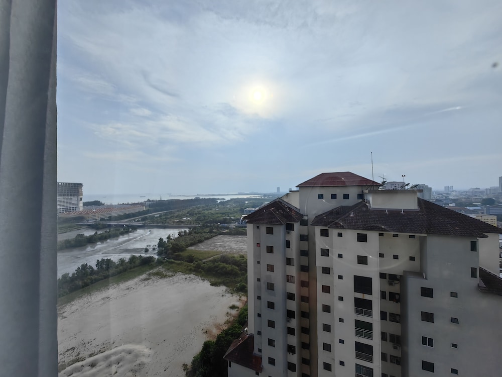 Hotel Attic Home Melaka Imperio Residence - Image 1