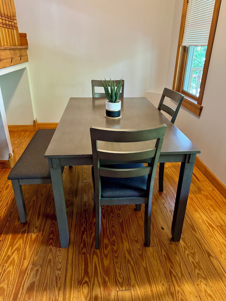 Jungle House Boutique Lofts – Downtown Columbus & Short North