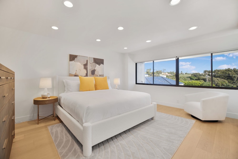 Morning View Malibu - Malibu Masterpiece in the Making w/ Views & Beach Access