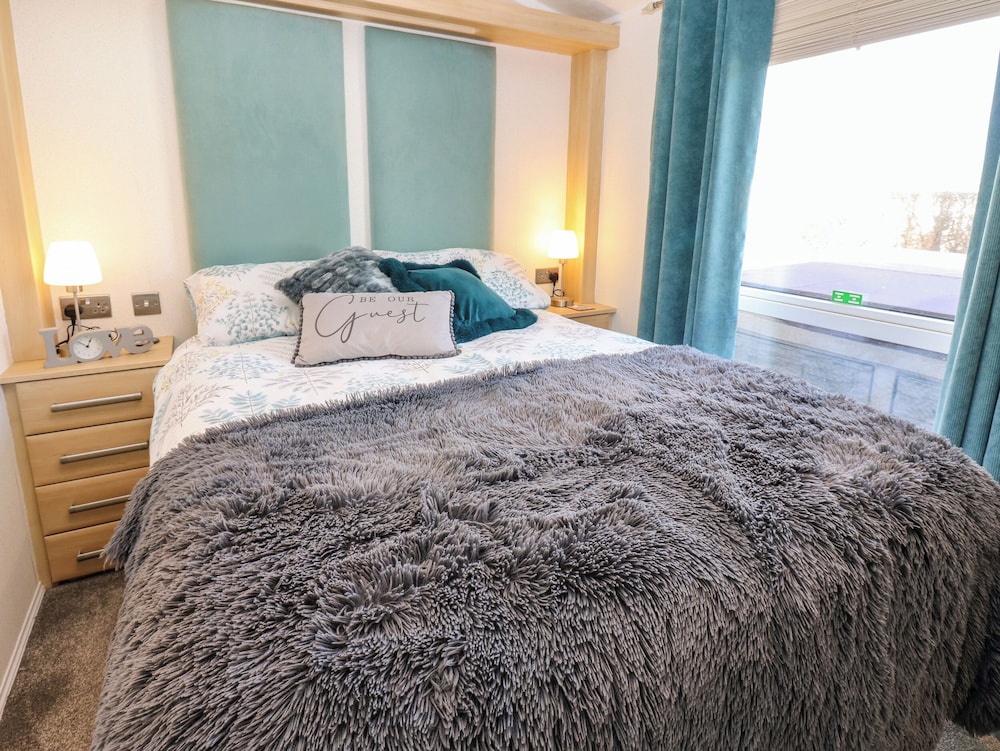 A and C Lodge-plot 21