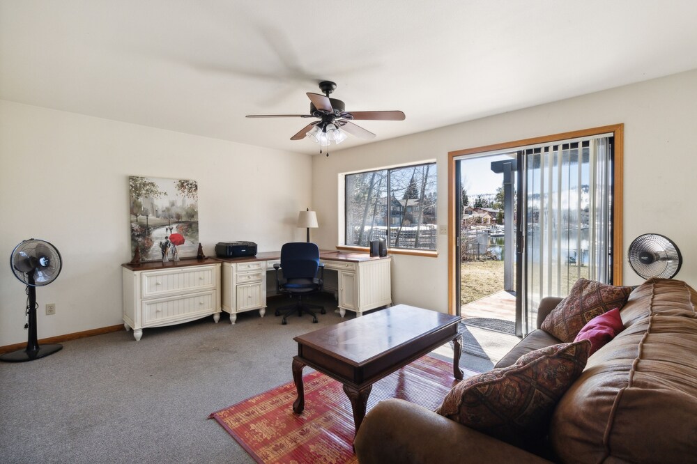 Tranquil Tahoe Retreat With Hot Tub 3 Bedroom Home by RedAwning