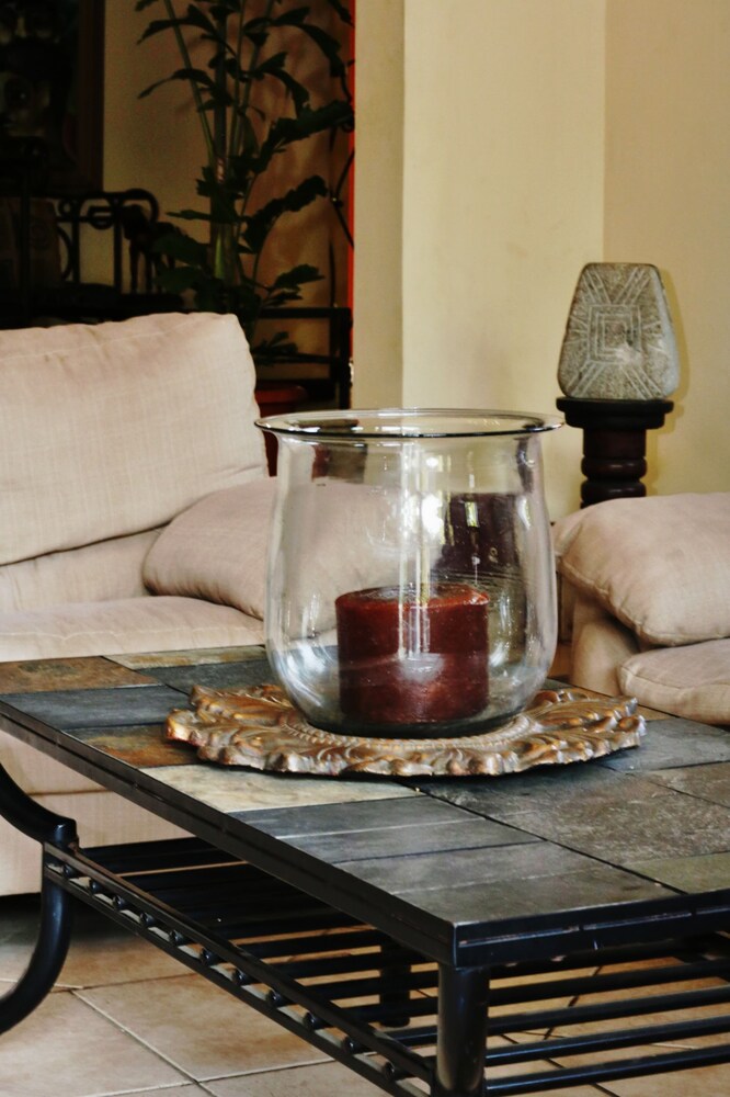 Nesthost Hotel Los Robles view 5