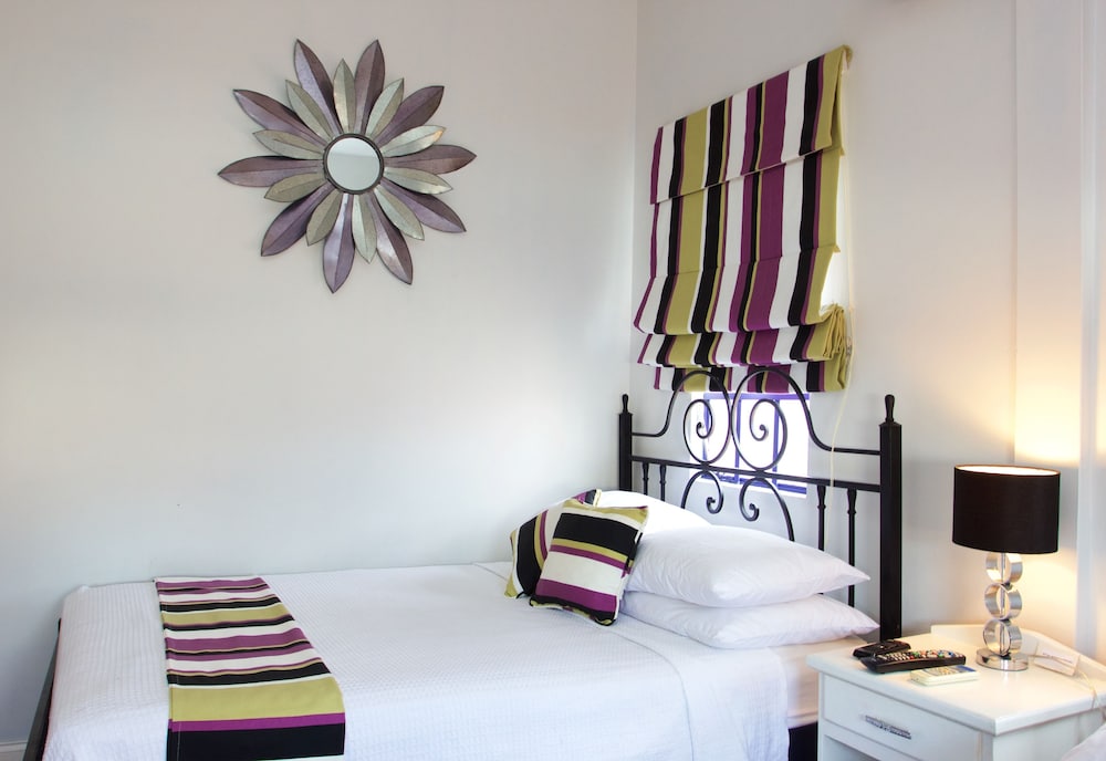 Forty Winks Inn