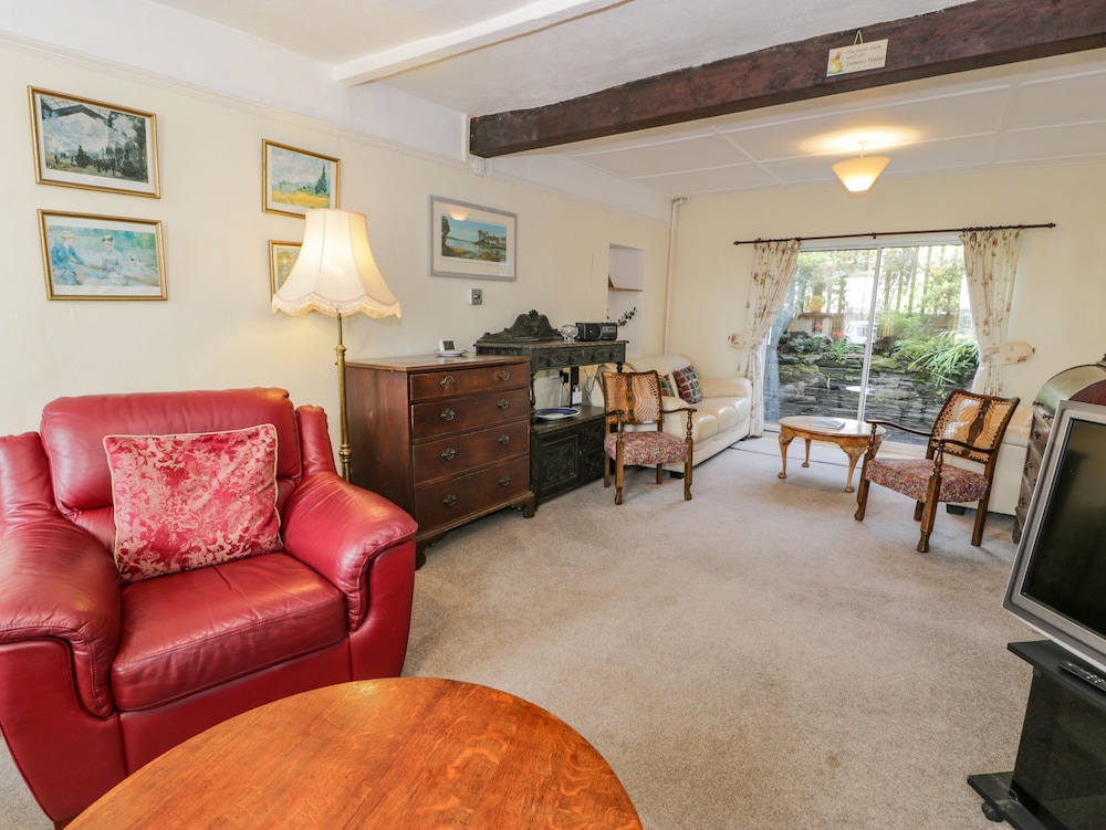 6 Glyn Terrace