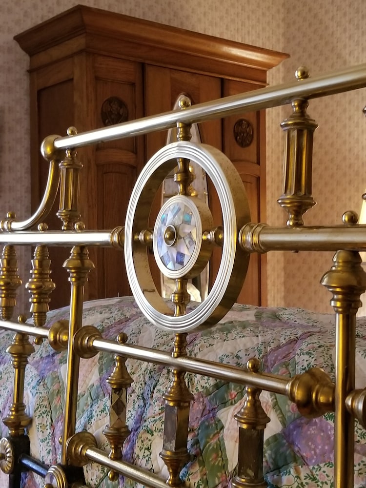 Georgetown Vacations - American River Inn - Property Image 4