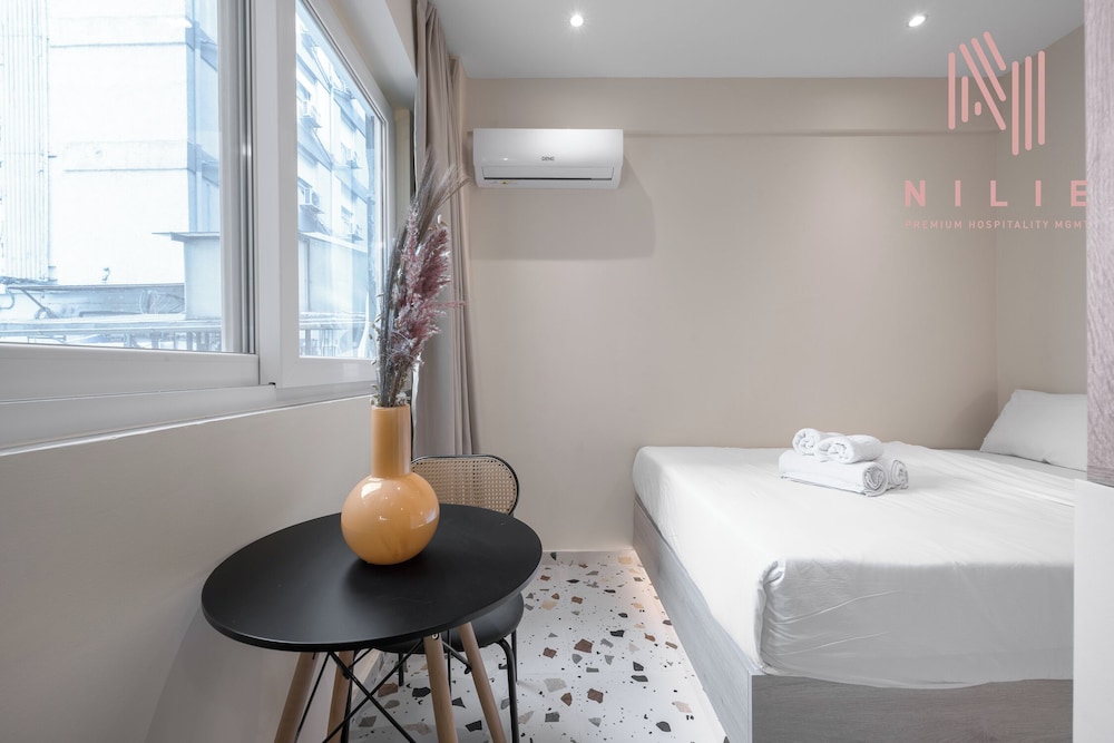 Phedra Studios Nilie Hospitality MGMT