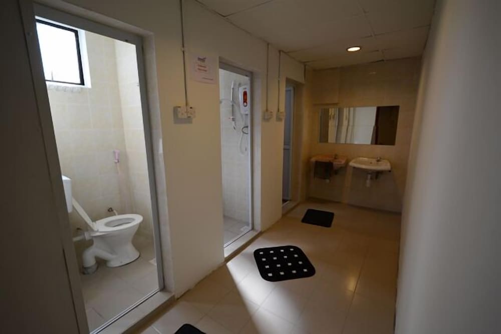 Submarine Guest House Central Market - Hostel