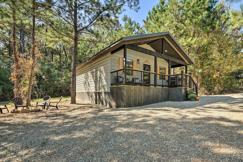 'A Little Bit of Simple' Cabin w/ Pond Access view 4
