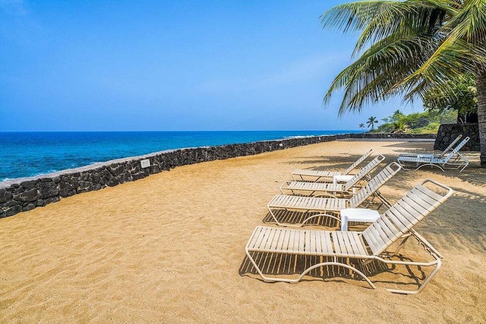 Great Location - Modern Island Condo - Vrkcv