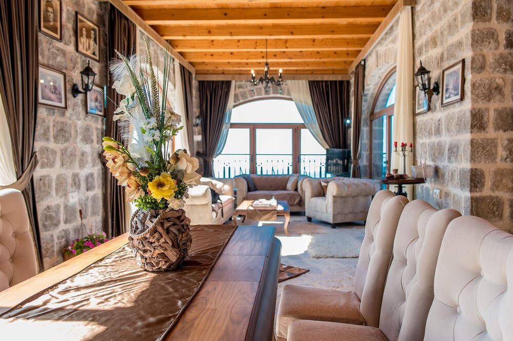 VILLA MILENA view 5