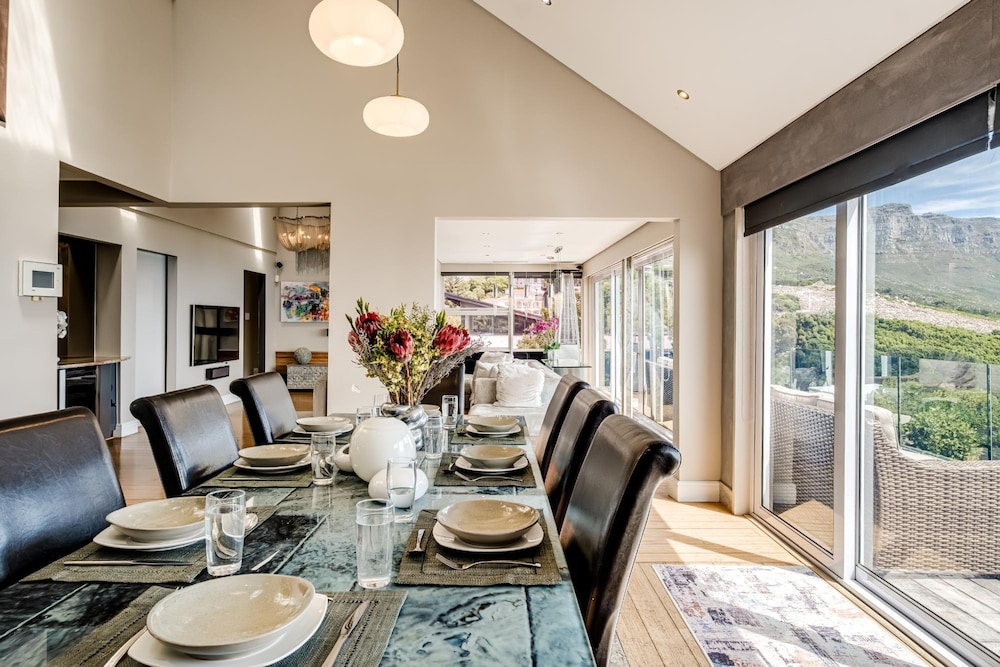 Stylish Camps Bay Home With Sea Views Beleza Villa