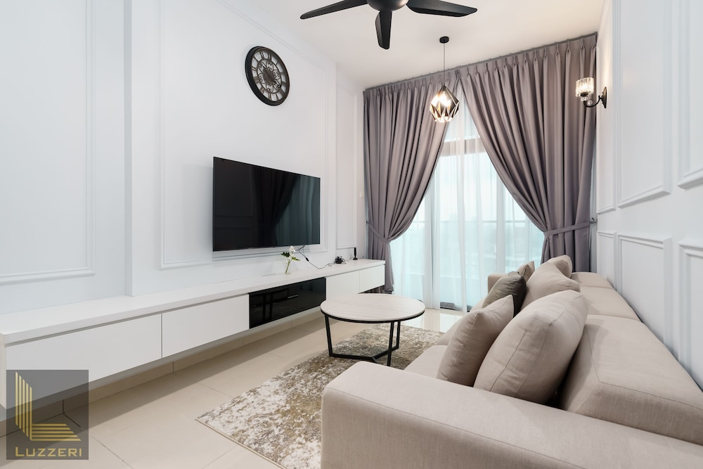 Legasi Kampung Bharu Guesthouse
