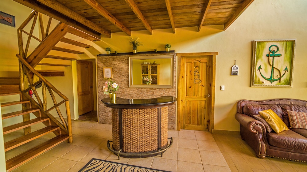 Villas del Lago Lake Resort & Campground