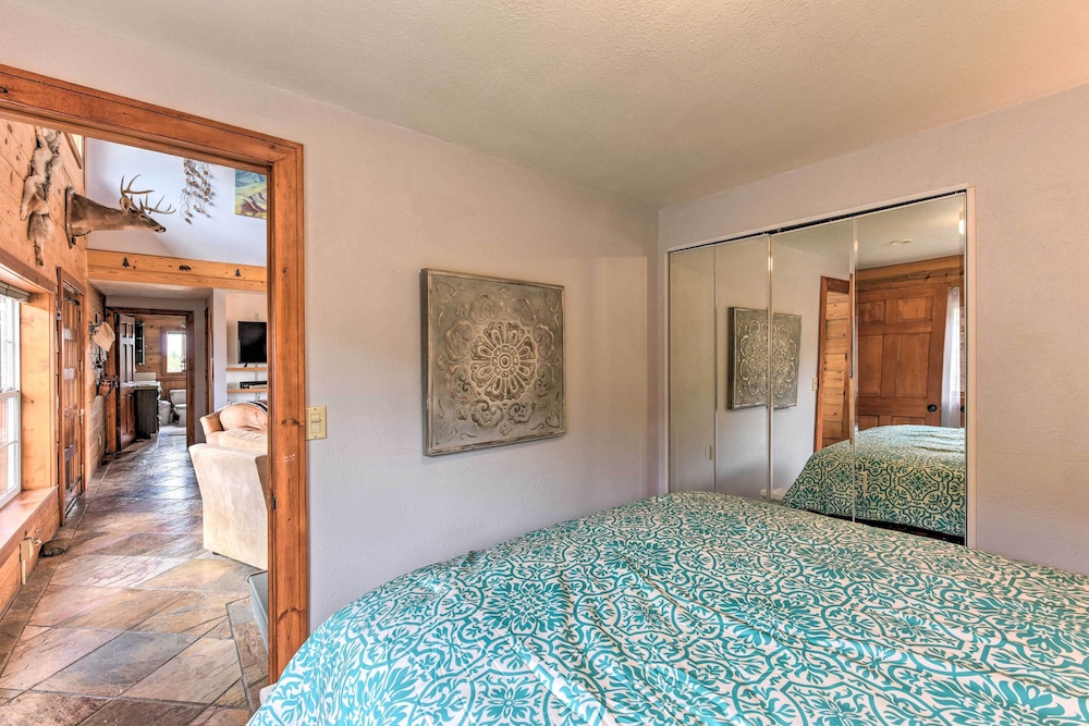 Secluded Cotopaxi Cabin w/ Panoramic Mtn Views
