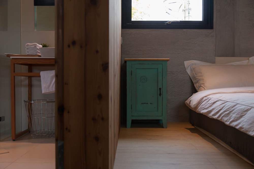 Juststay