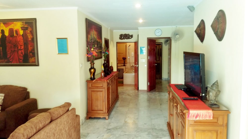 Baan Laksee Pool Villa