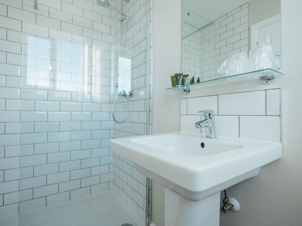Worcester Vacations - The Bell Inn - Property Image 5