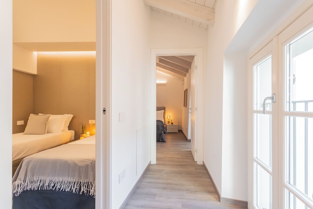 Muralto's Nest by Rent all Como
