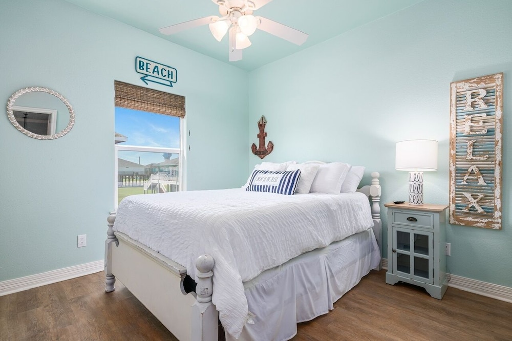 Sea Glass Retreat 3 Bedroom Home