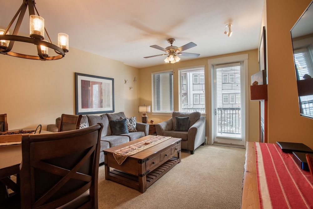 Fraser Crossing/Founders Pointe, Condo Top Floor Ski-In/Ski-Out (Premium-Rated Condo 3622) - Property Image 24