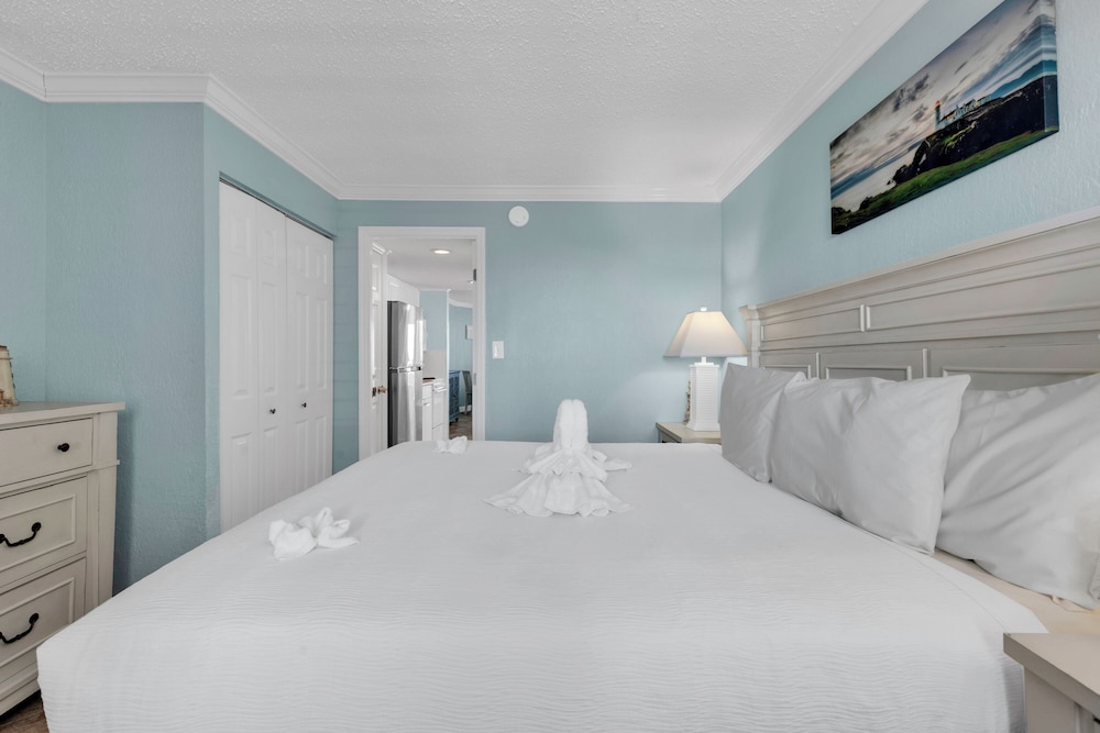Bluewater Resort 1106