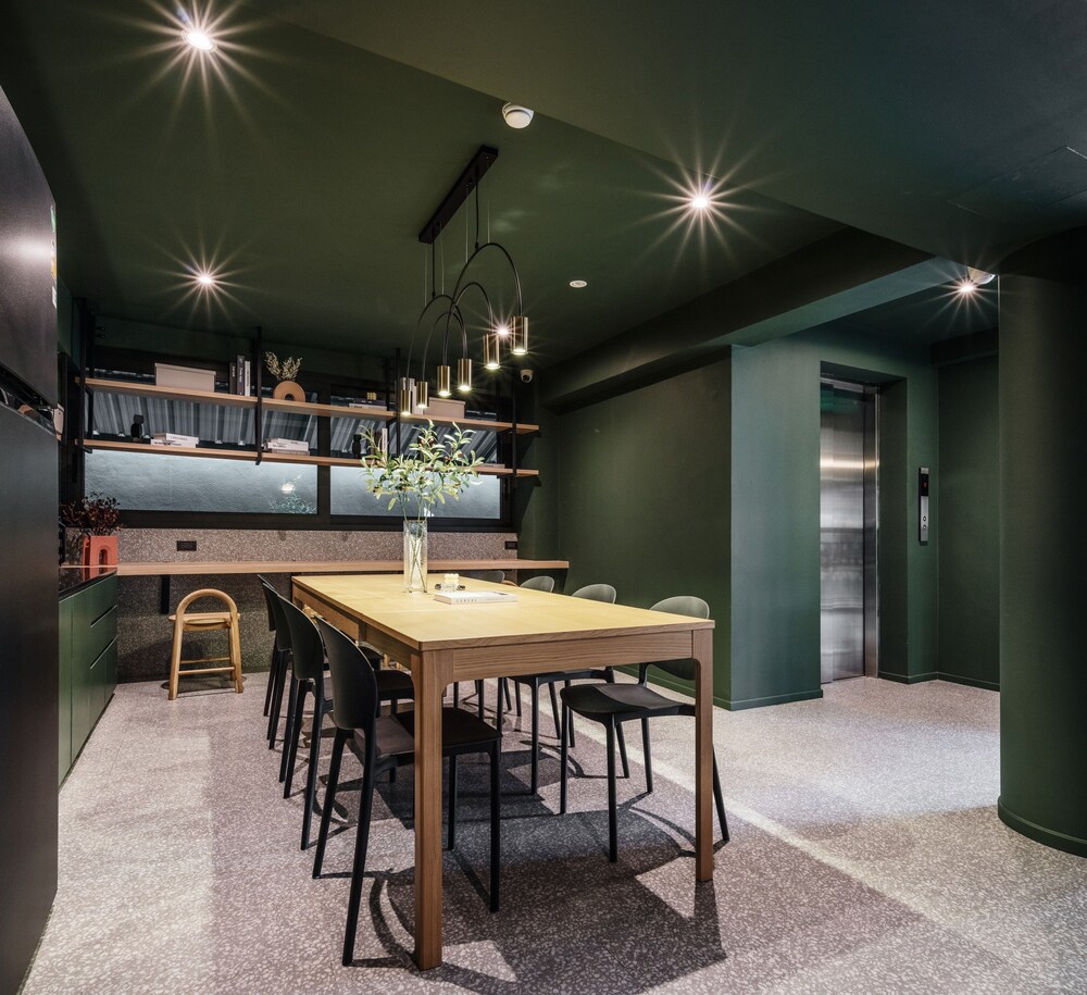 meeting & event spaces