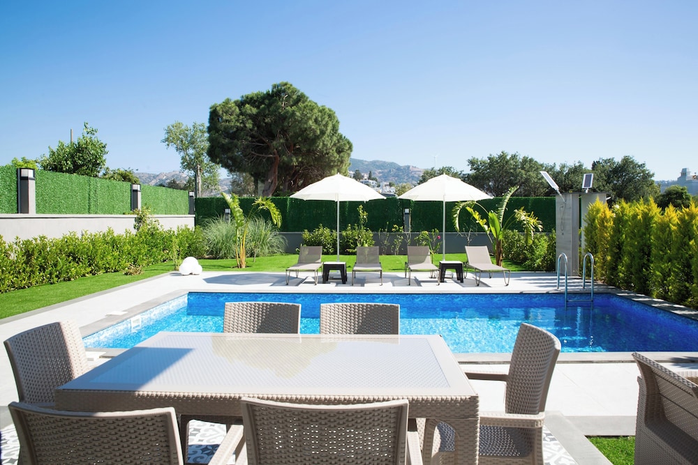 İmportantTravel BD4109 2Bedroomed Villa