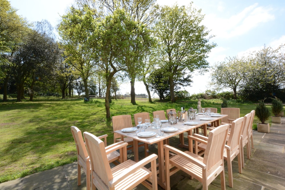 Henstead Hall