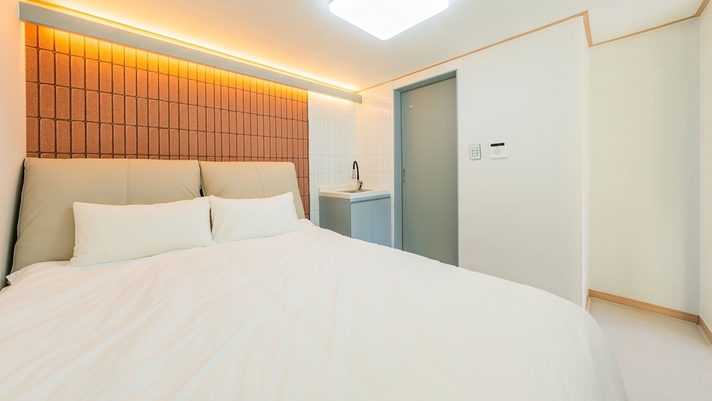 Gapyeong High Mong Glamping & Camping