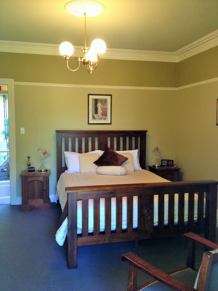 Bethany Manor Bed & Breakfast