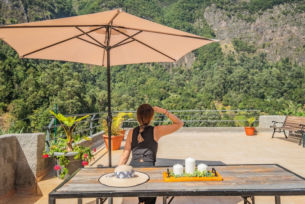 Valley s Refuge by Madeira Sun Travel