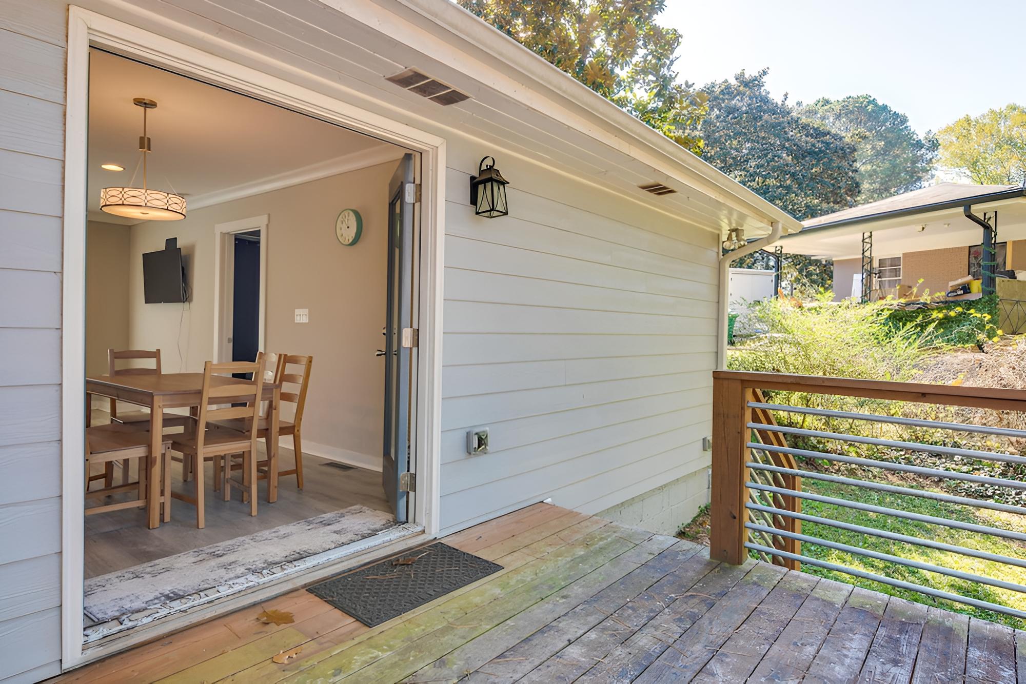 Decatur Home With Deck: 8 Mi to Downtown Atlanta! view 4