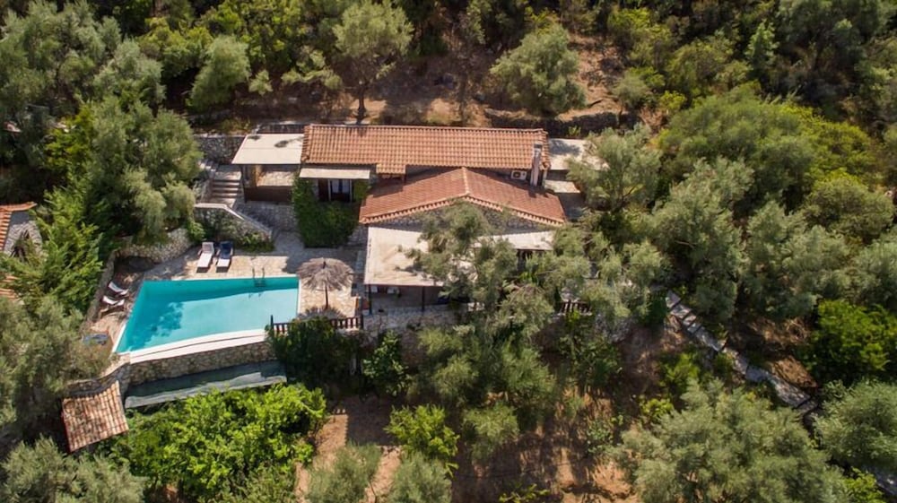 Arethousa Villas