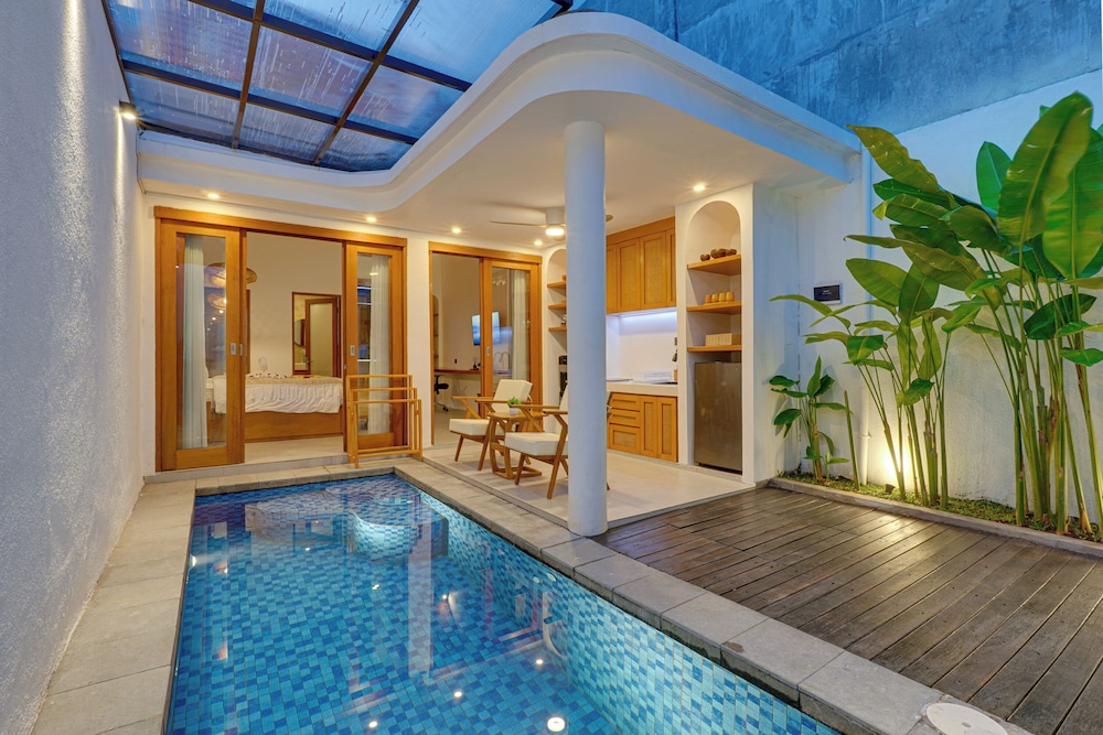 LaLuxe Villa and Residence
