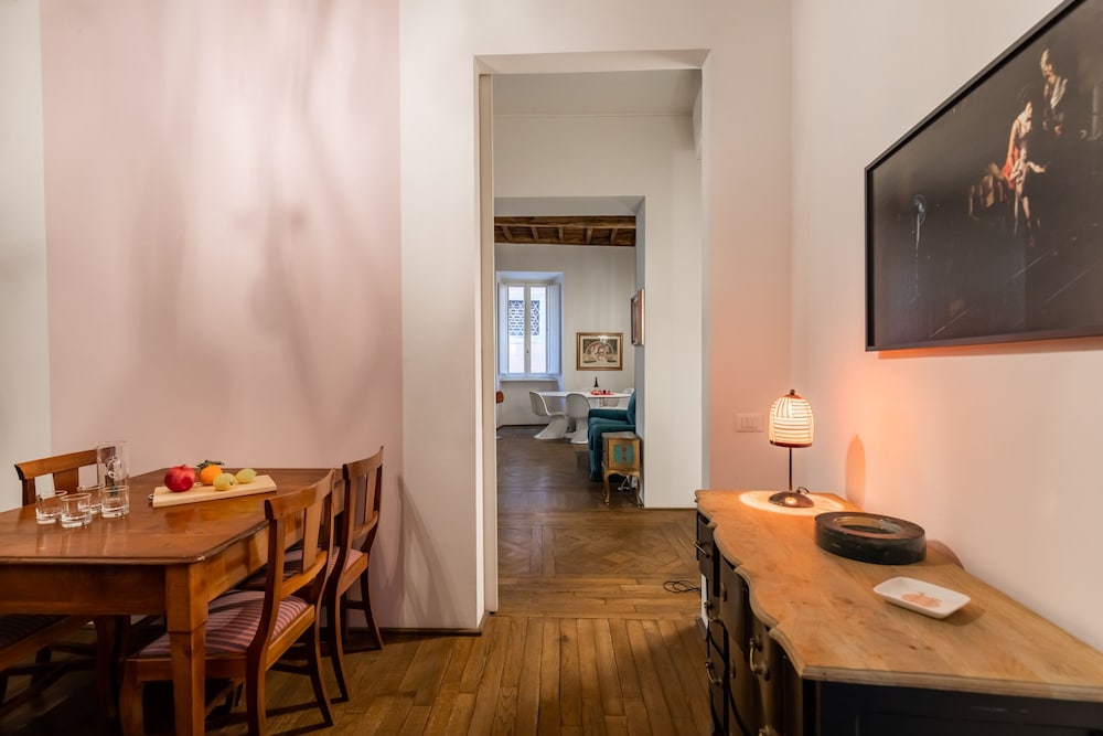 Chic and Style in Historical Via Giulia