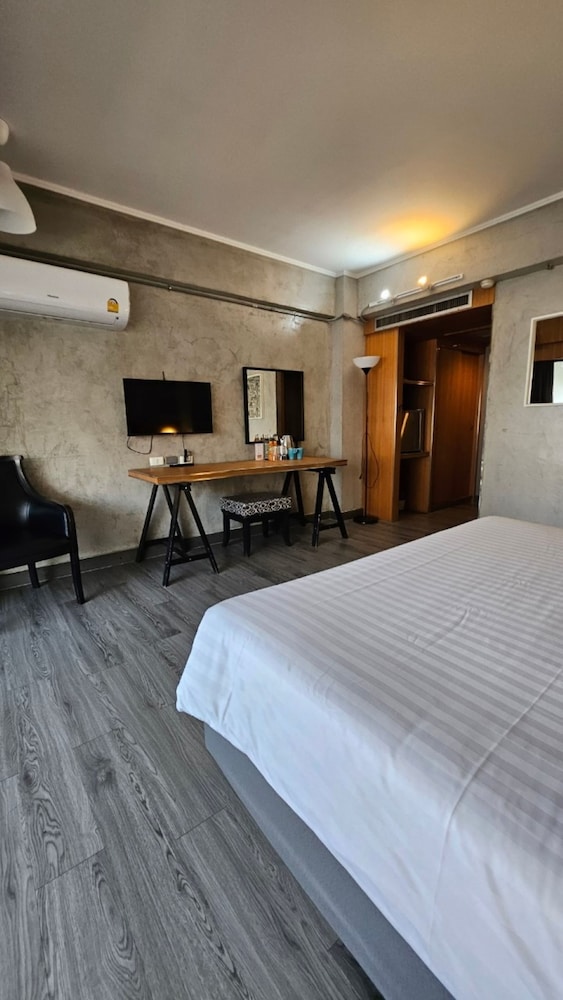 White Palace Bangkok 38