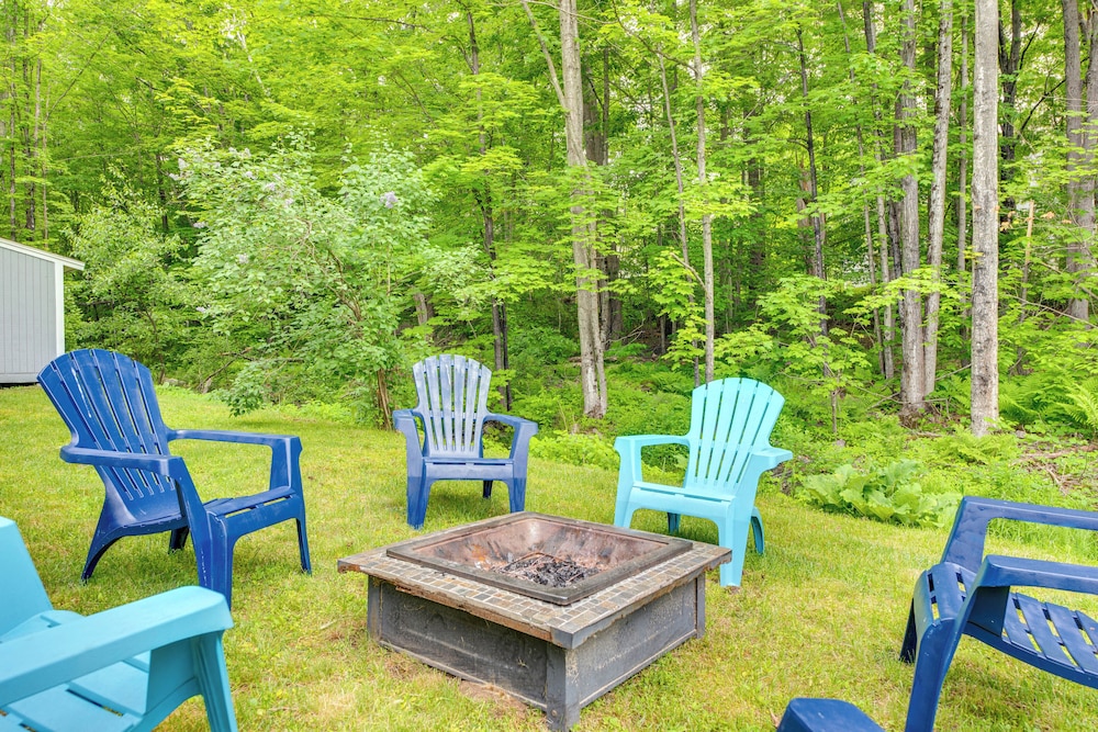 Quiet New Hampshire Getaway w/ Game Room!